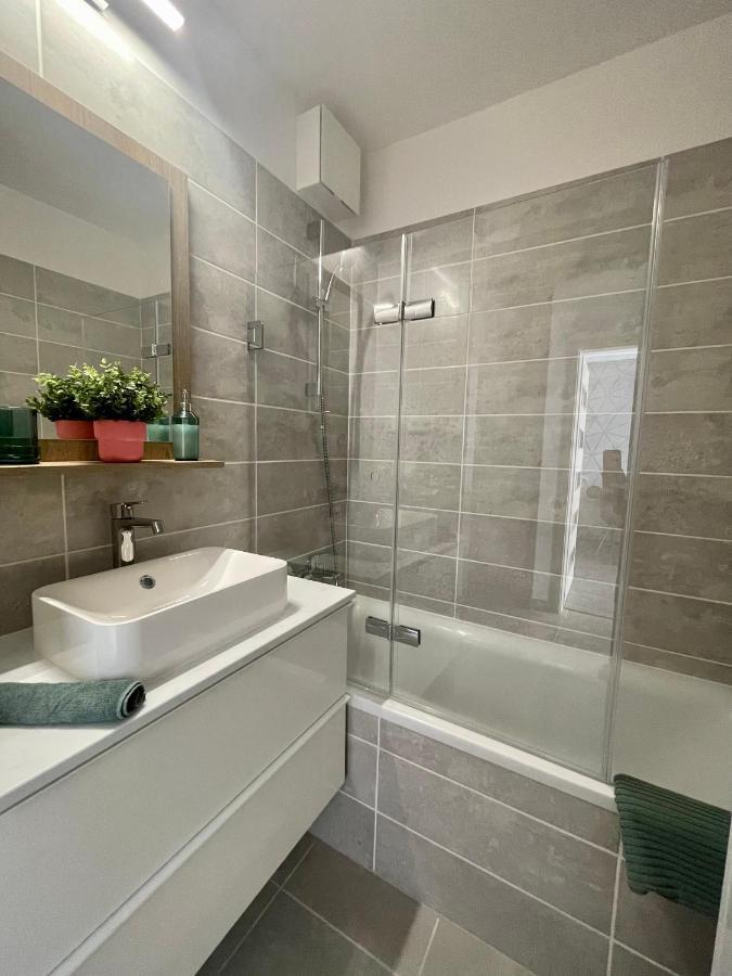 B146 Design Lux Apartments 부다페스트 외부 사진